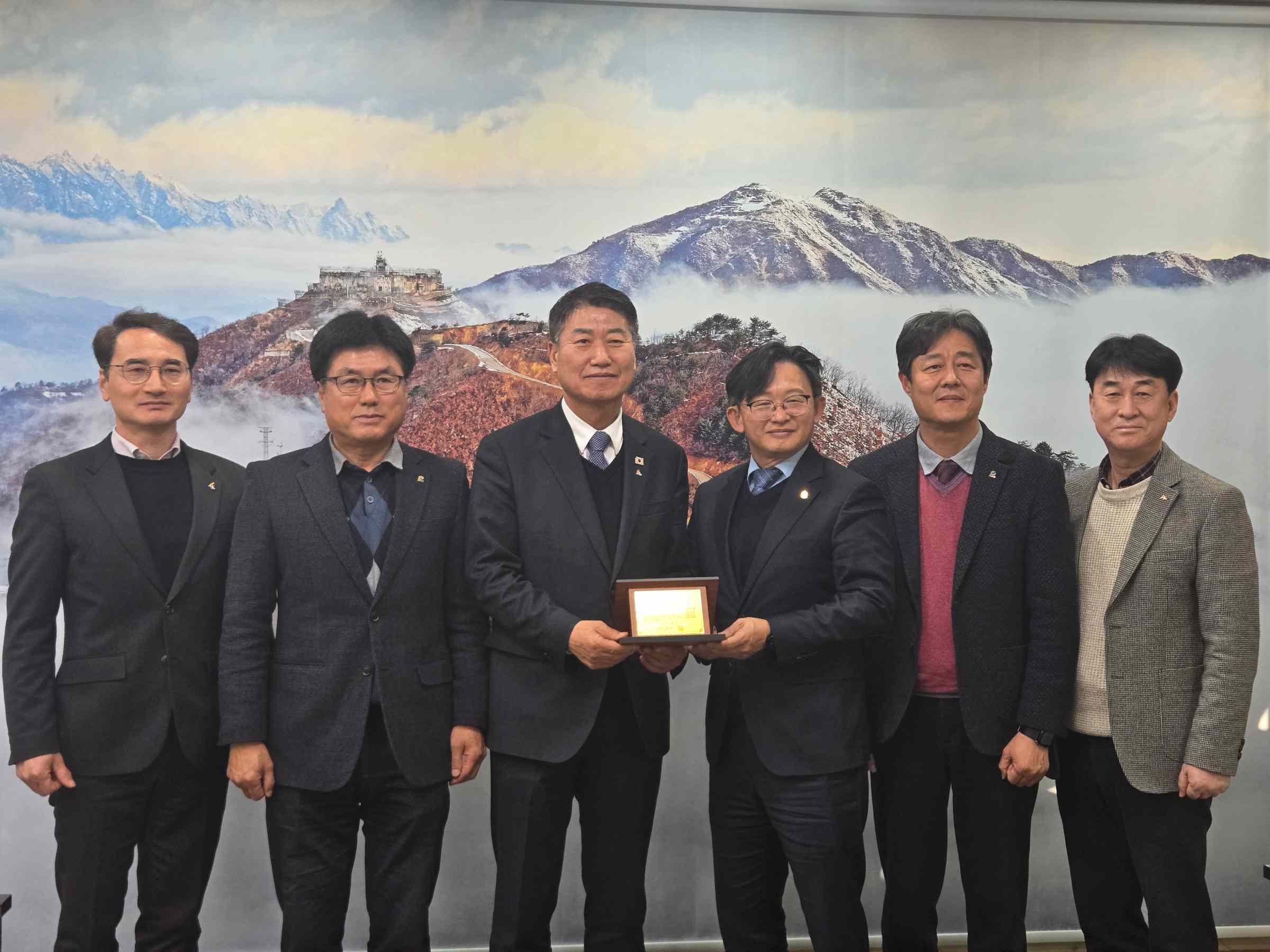 강원도회, 고성군과 전문건설업 보호&middot;육성 간담회 개최